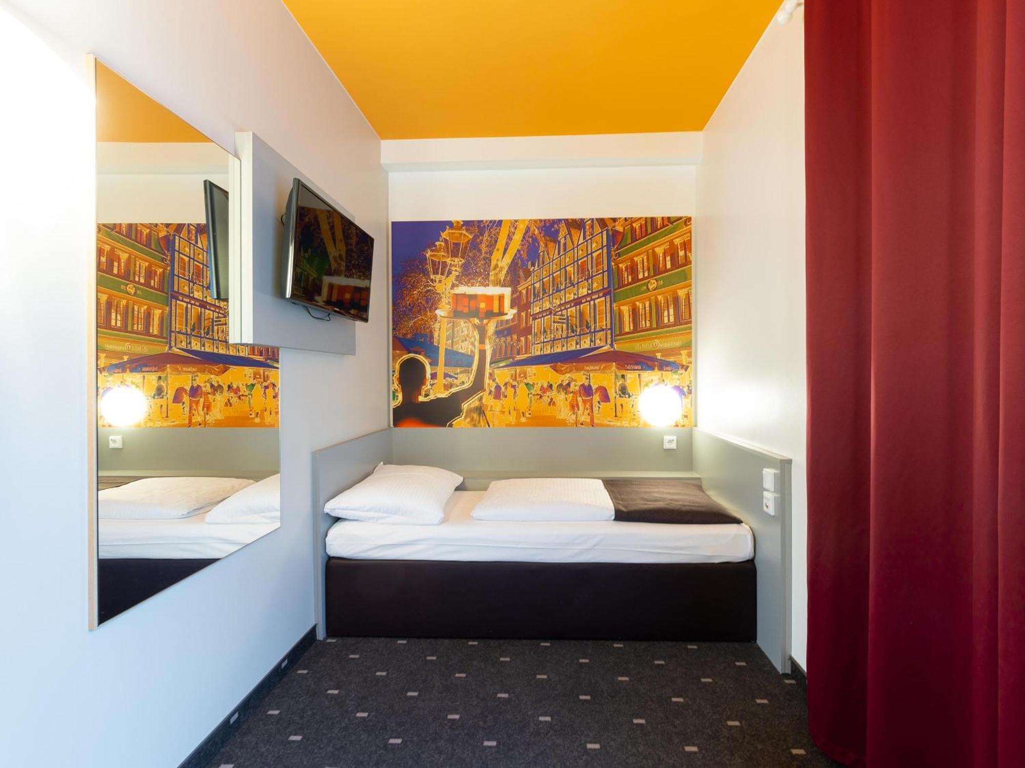 B&B Hotel Duesseldorf-City ภายนอก รูปภาพ